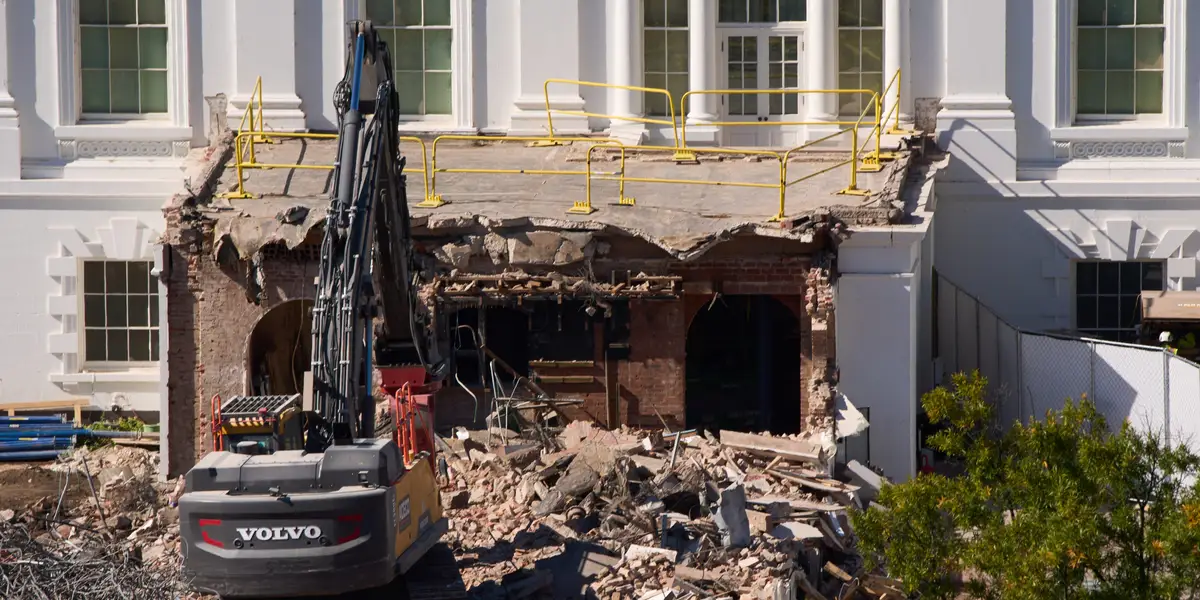 Big Tech Urged to Donate to Trump's East Wing Ballroom Project 1 Big Tech Urged to Donate to Trump's East Wing Ballroom Project