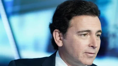 Ex-Ford CEO: US EVs to see 'gradual growth' after incentives withdraw 5 Ex-Ford CEO: US EVs to see 'gradual growth' after incentives withdraw