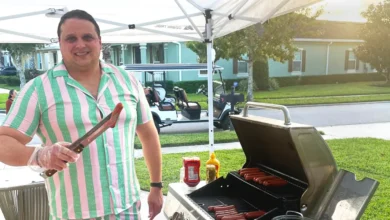 Family hands out hot dogs for Halloween treats 5 Family hands out hot dogs for Halloween treats