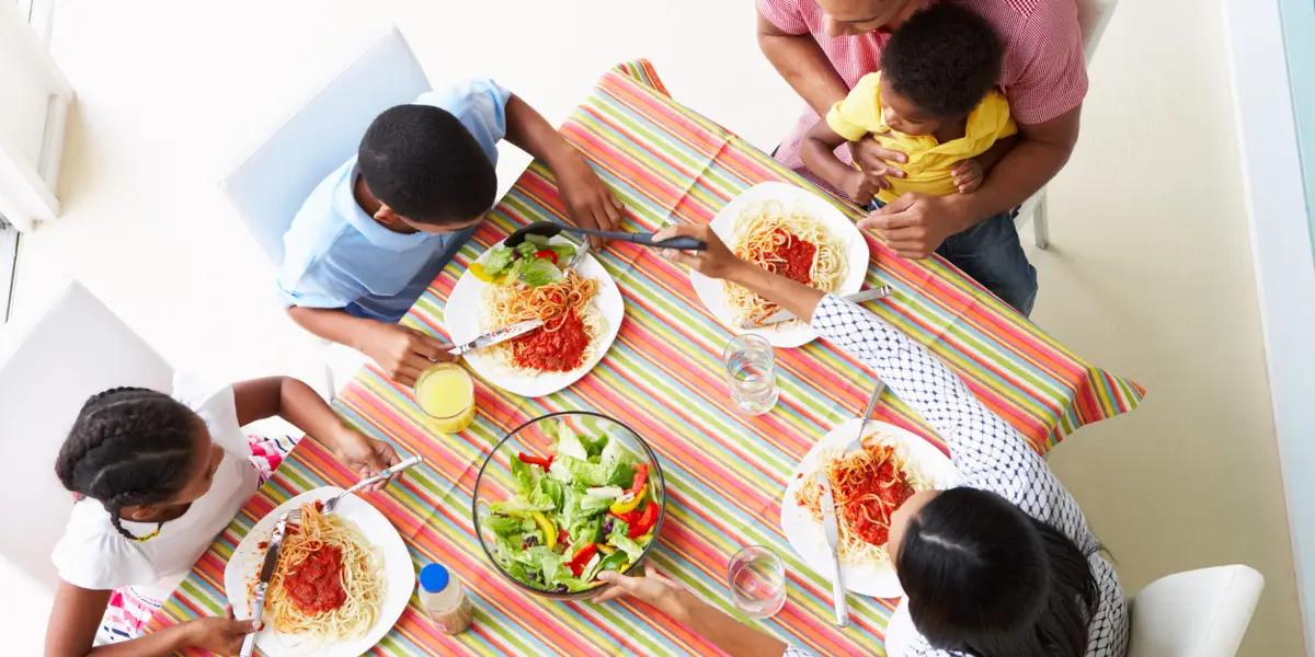 I Finally Found a Way to Teach My Kids Table Manners 1 I Finally Found a Way to Teach My Kids Table Manners