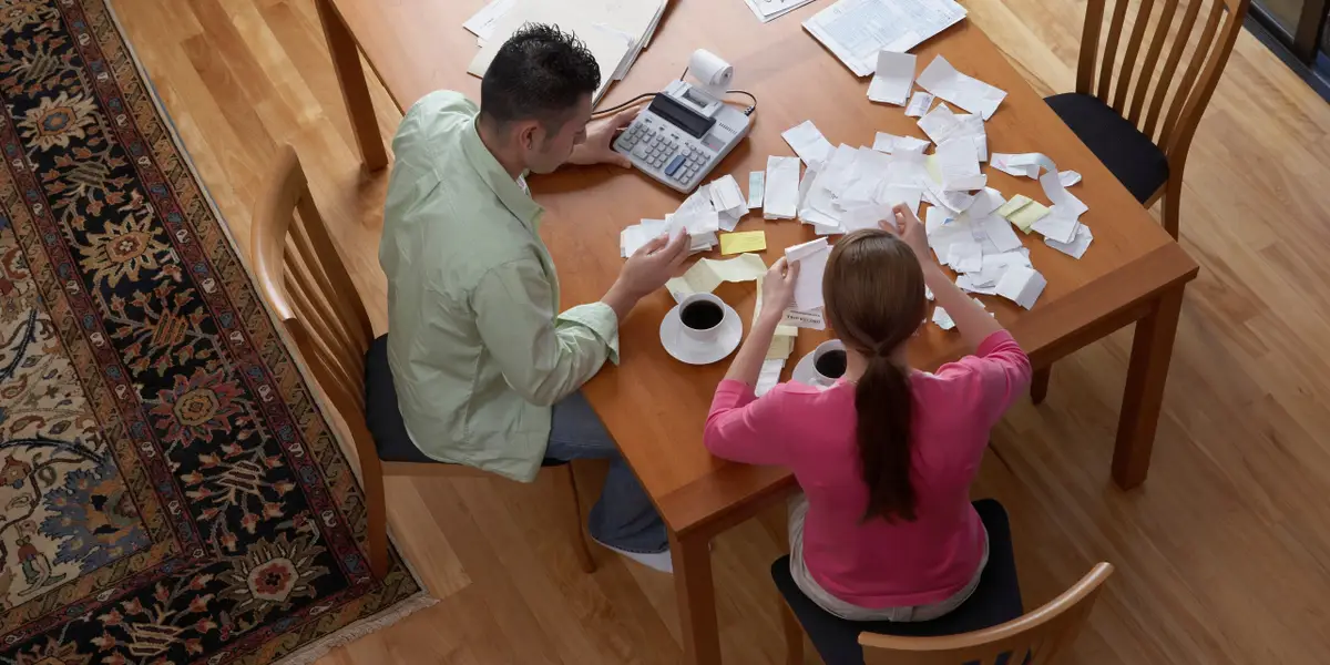 I follow my husband's savings plan even though I don't agree; I don't want 1 I follow my husband's savings plan even though I don't agree; I don't want