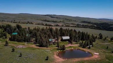 Kanye West sells Wyoming ranch: see photos 5 Kanye West sells Wyoming ranch: see photos