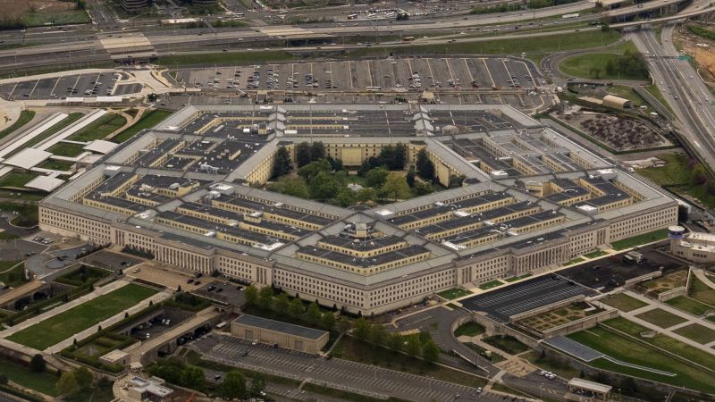 Media outlets including Fox News and CNN refuse to sign Pentagon press access rules 1 Media outlets including Fox News and CNN refuse to sign Pentagon press access rules