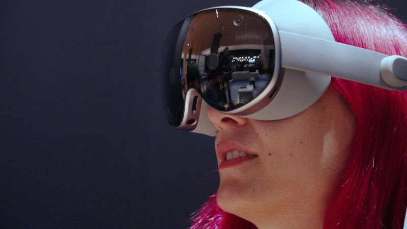 Samsung's big answer to the Apple Vision Pro is here. I have to try it 1 Samsung's big answer to the Apple Vision Pro is here. I have to try it