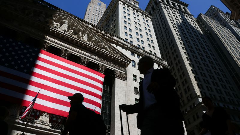 Wall Street has been worried about bad debts for weeks. Now these fears are spreading 1 Wall Street has been worried about bad debts for weeks. Now these fears are spreading